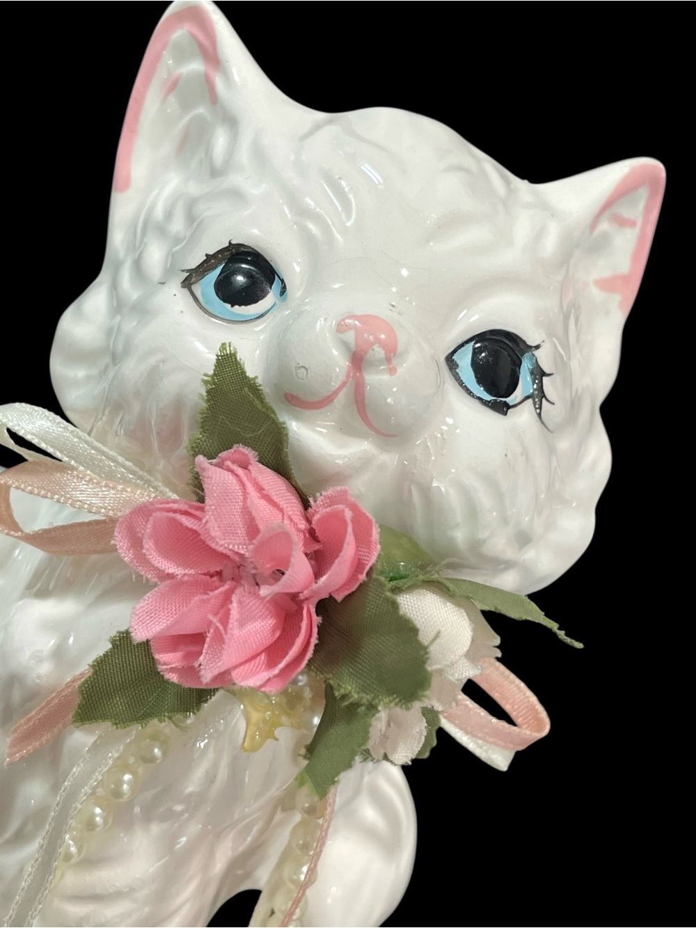 Vintage 1990s Trippies Inc. White Porcelain Kitten Cat Figurine Pink Flowers - Picture 5 of 10